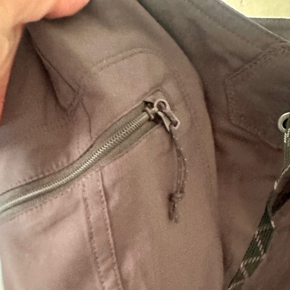 Patagonia Women's Stretch Planing Boardshorts - 8"
Black Beach Sz 6 Surf - Picture 6 of 7